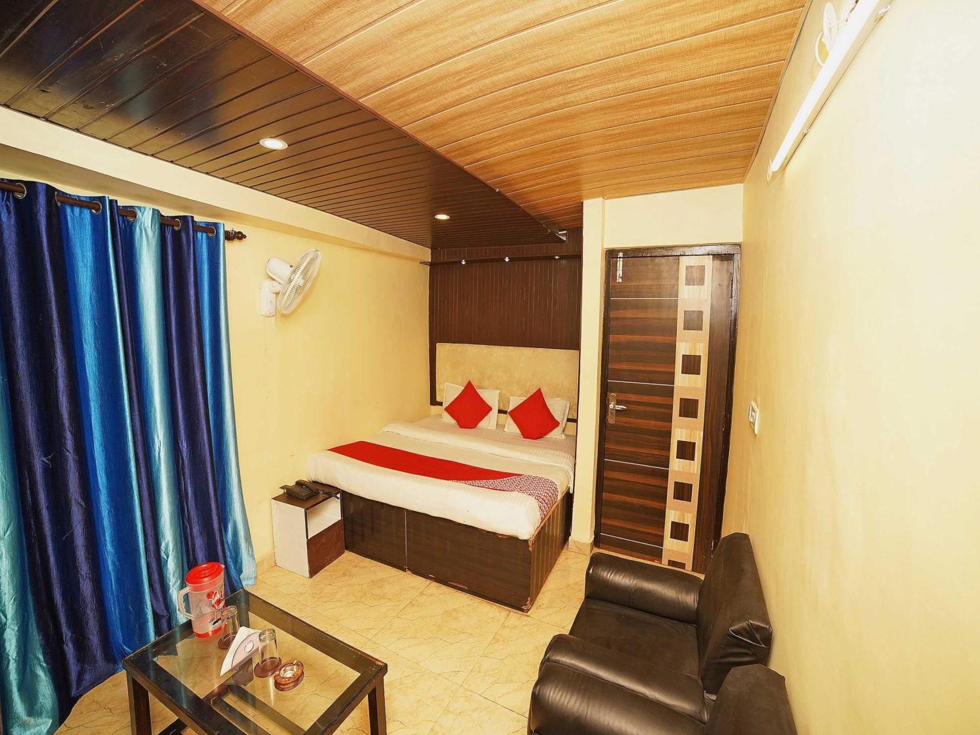 Hotel Oyo Flagship 8594 Golden Nest à Nainital Extérieur photo