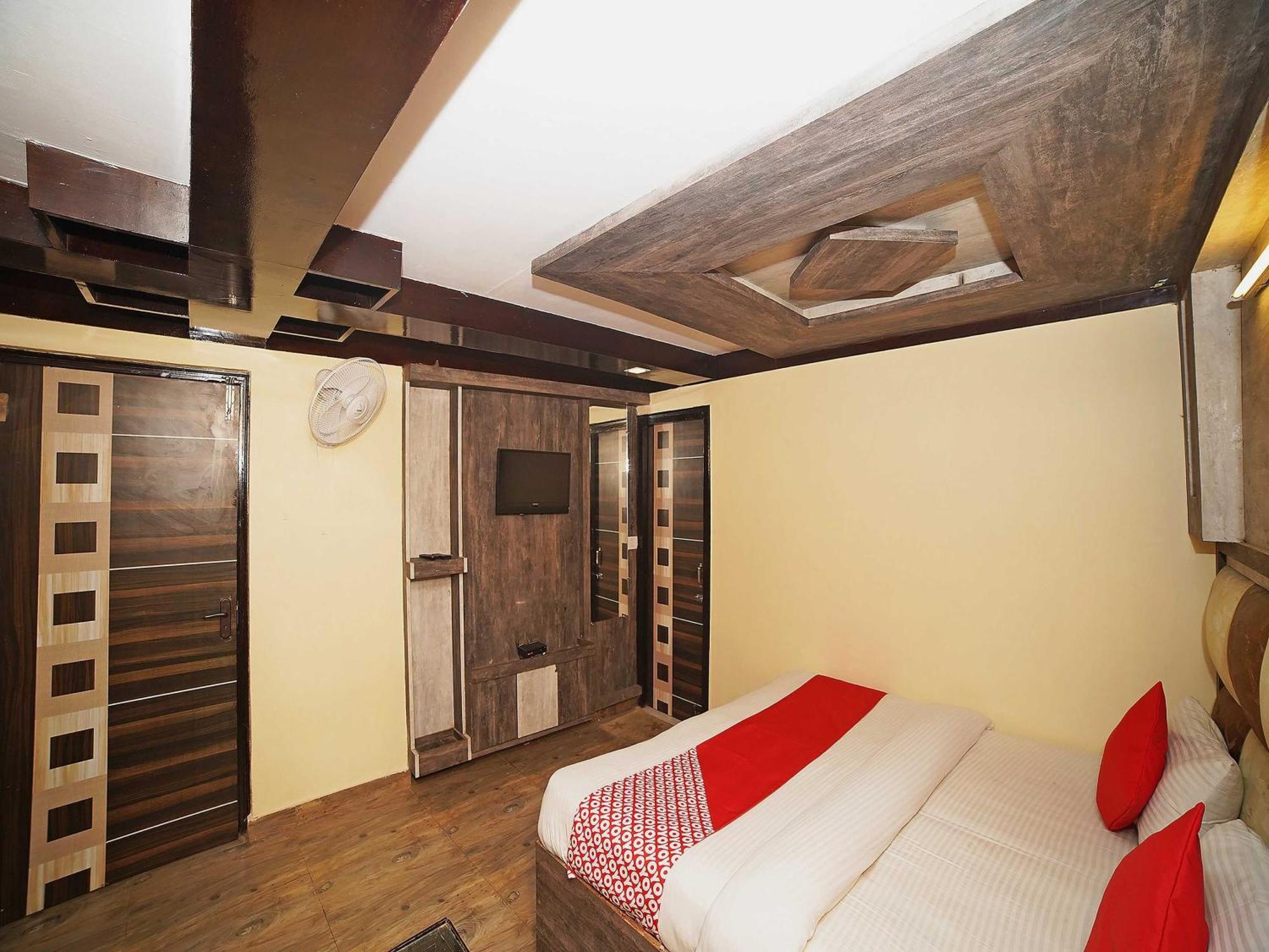 Hotel Oyo Flagship 8594 Golden Nest à Nainital Extérieur photo