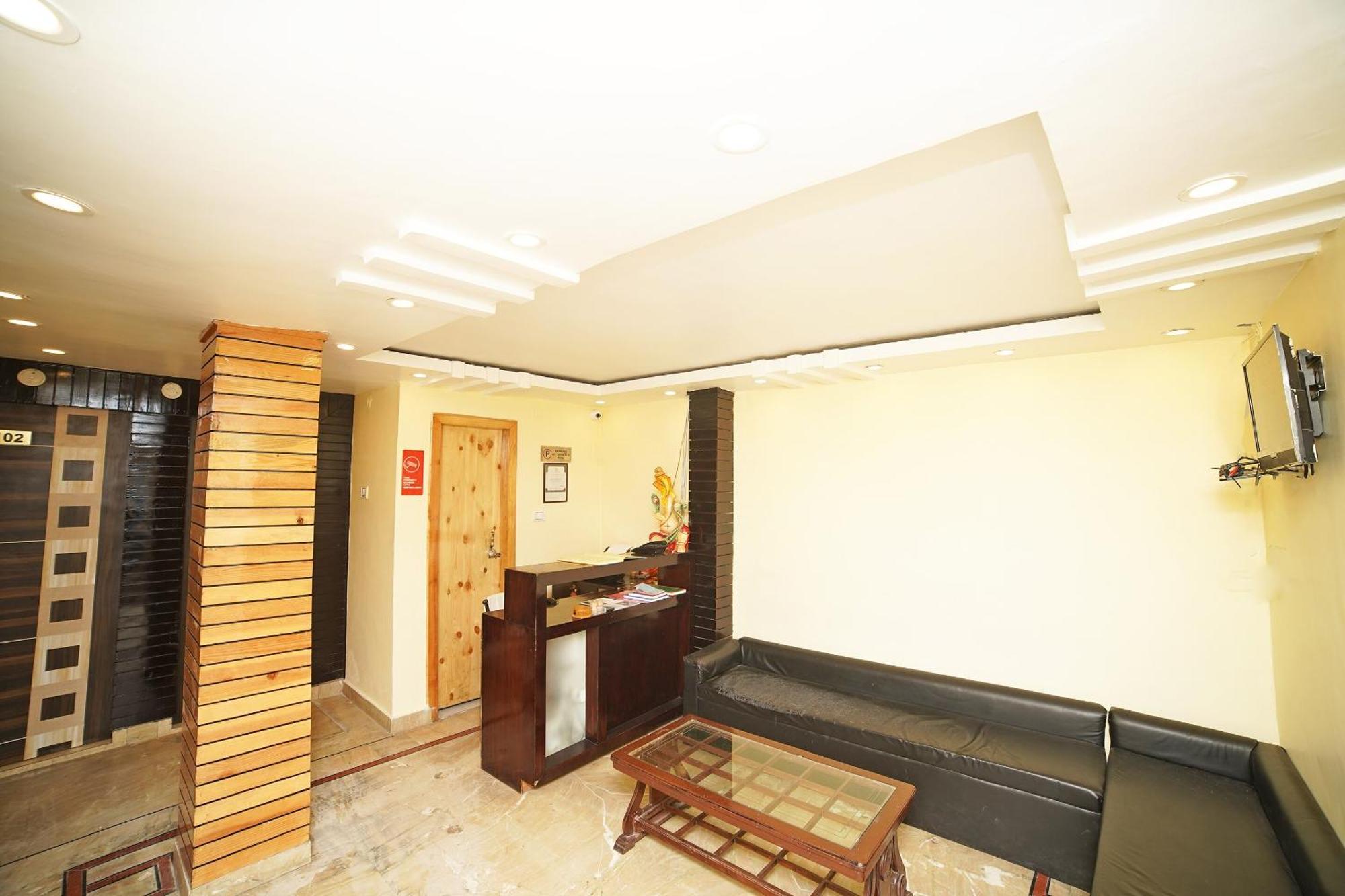 Hotel Oyo Flagship 8594 Golden Nest à Nainital Extérieur photo