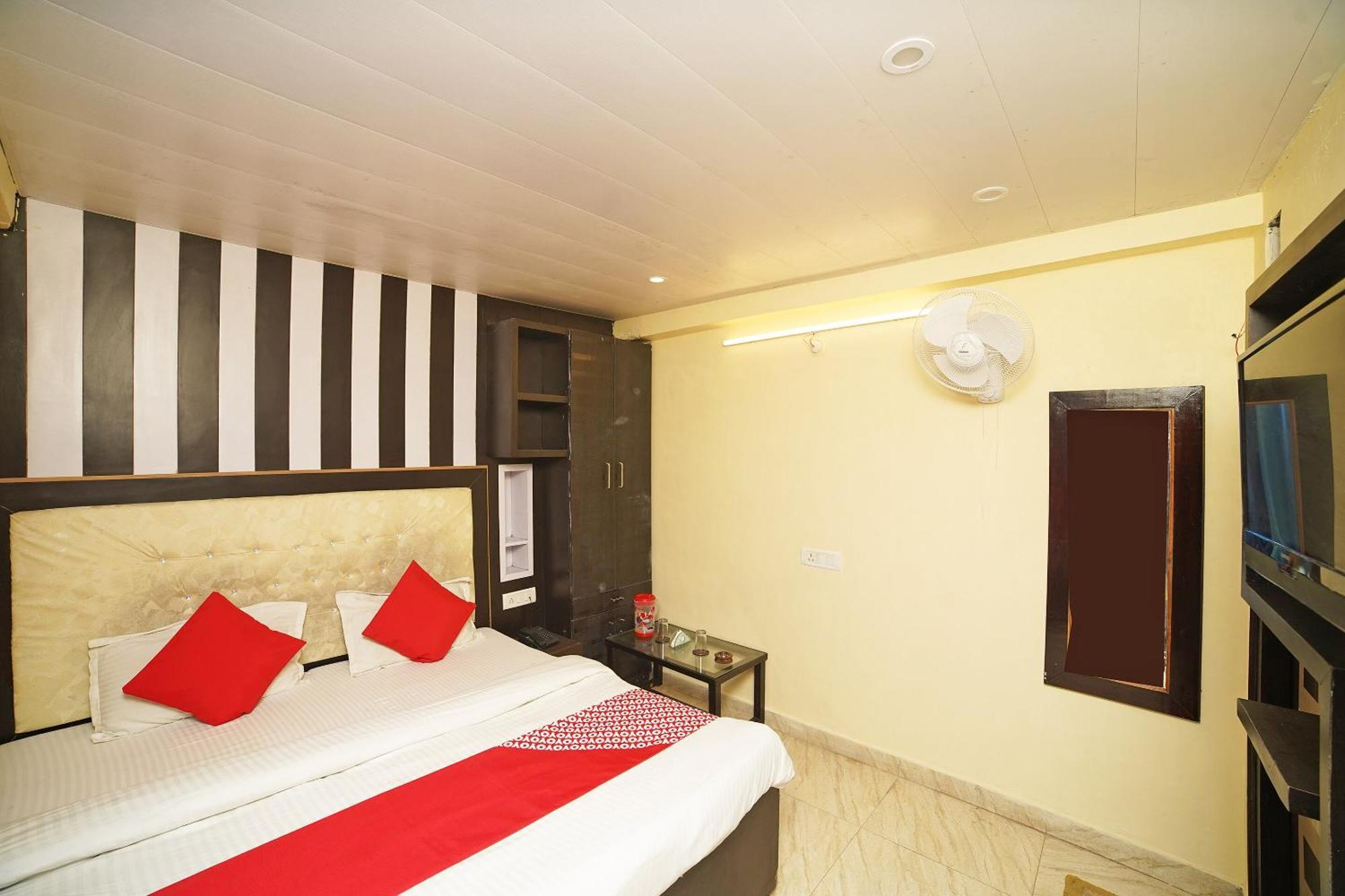 Hotel Oyo Flagship 8594 Golden Nest à Nainital Extérieur photo